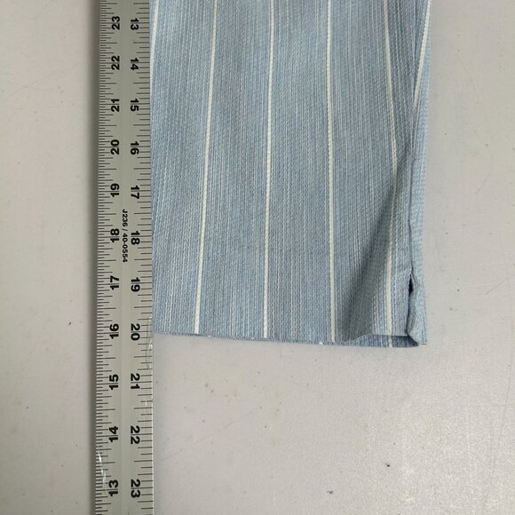 Chicos Perfect Stretch Capri Pants Size 1 M Blue White Striped Pull On Preppy - Picture 10 of 10